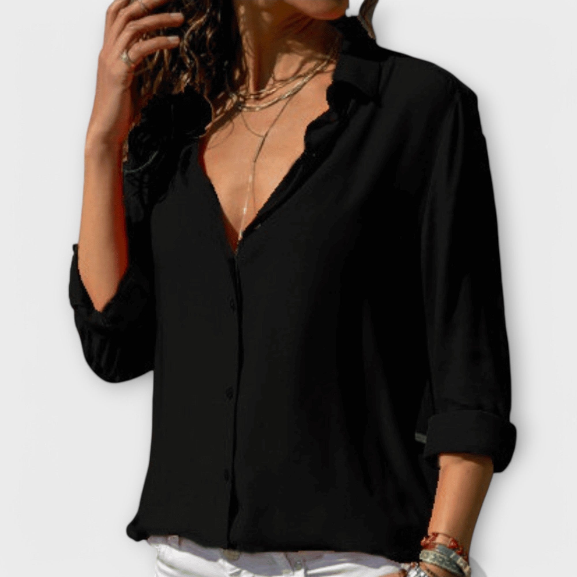 Mona – Perfect Women’s Shirt