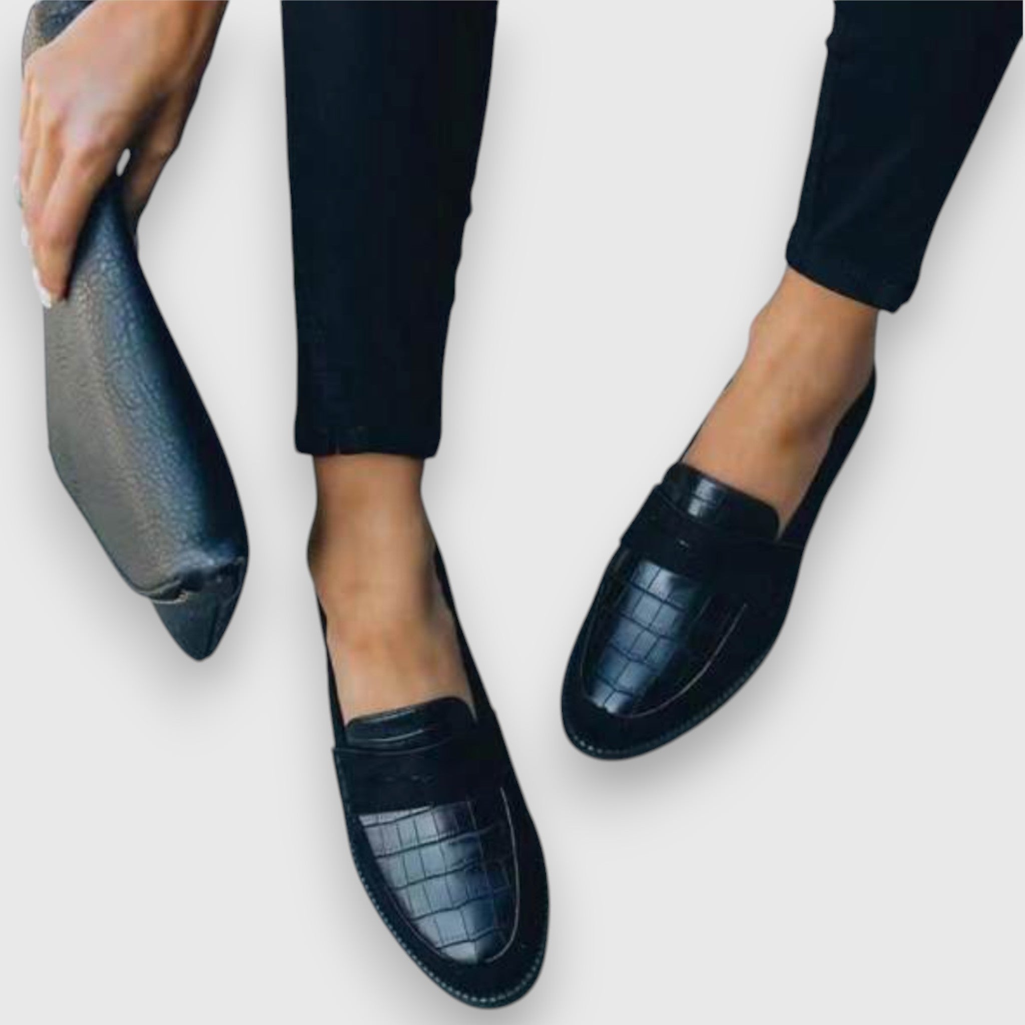 Sara – Classic Loafers