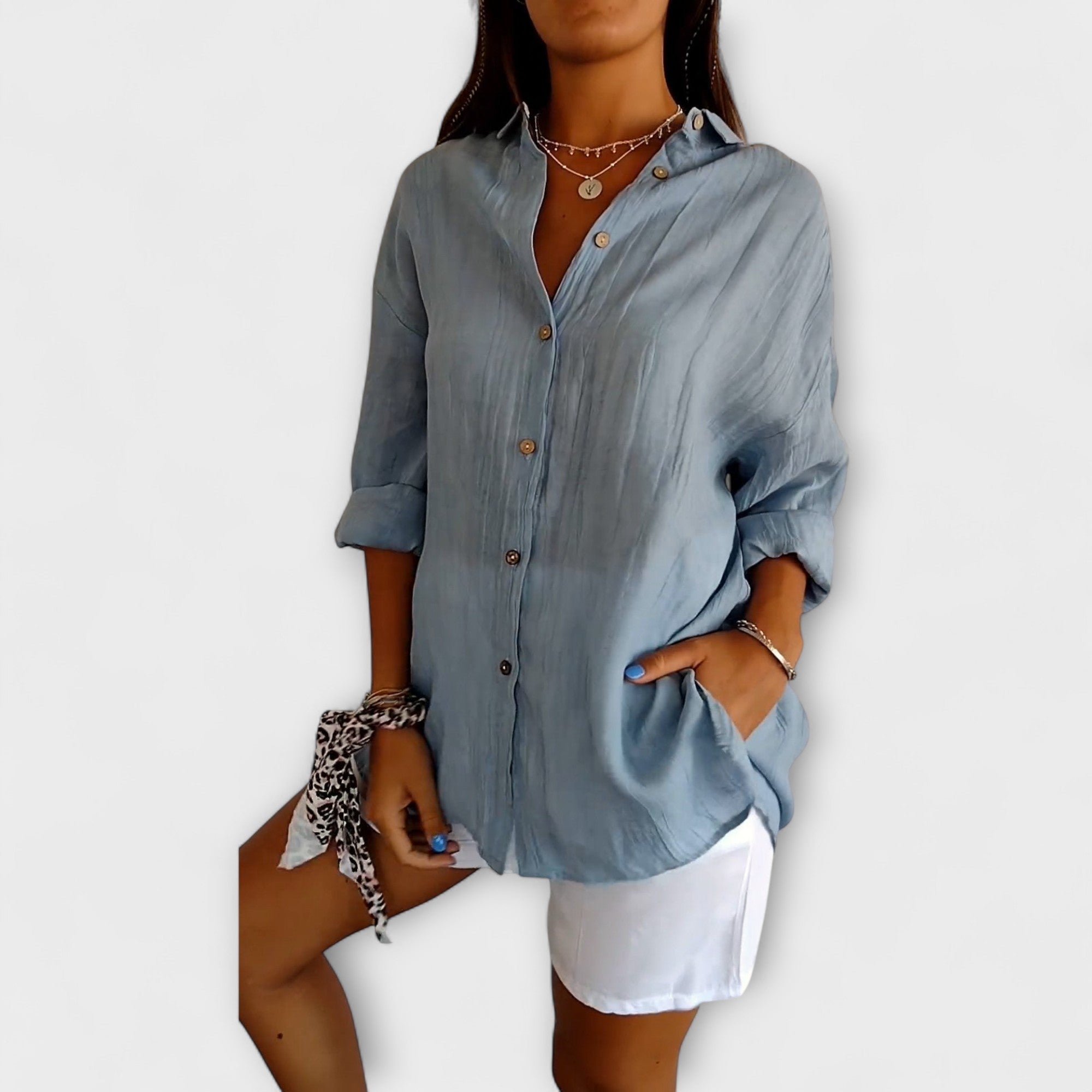 Saskia – Elegant Women’s Shirt