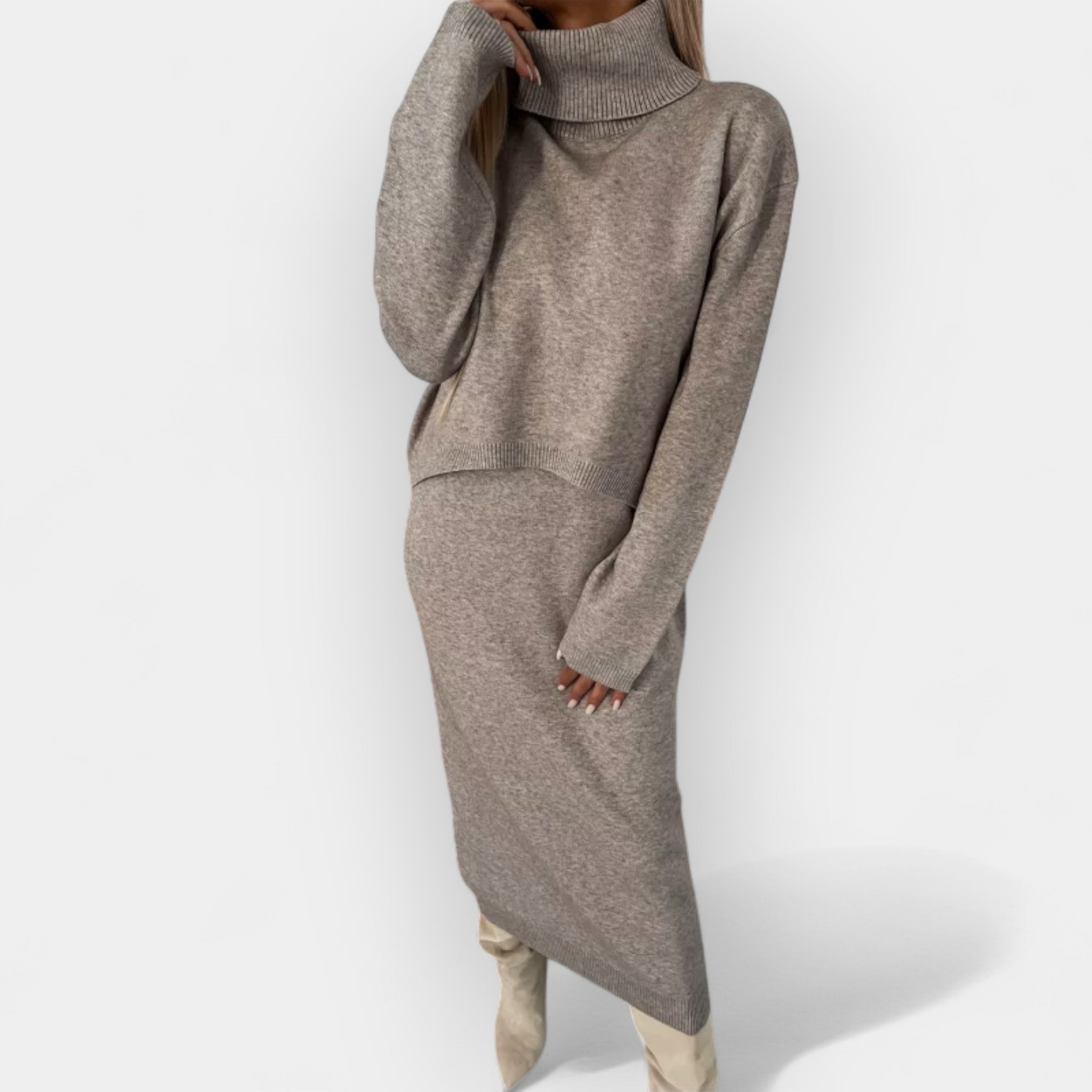 Comfortable Midi Dress with Turtleneck