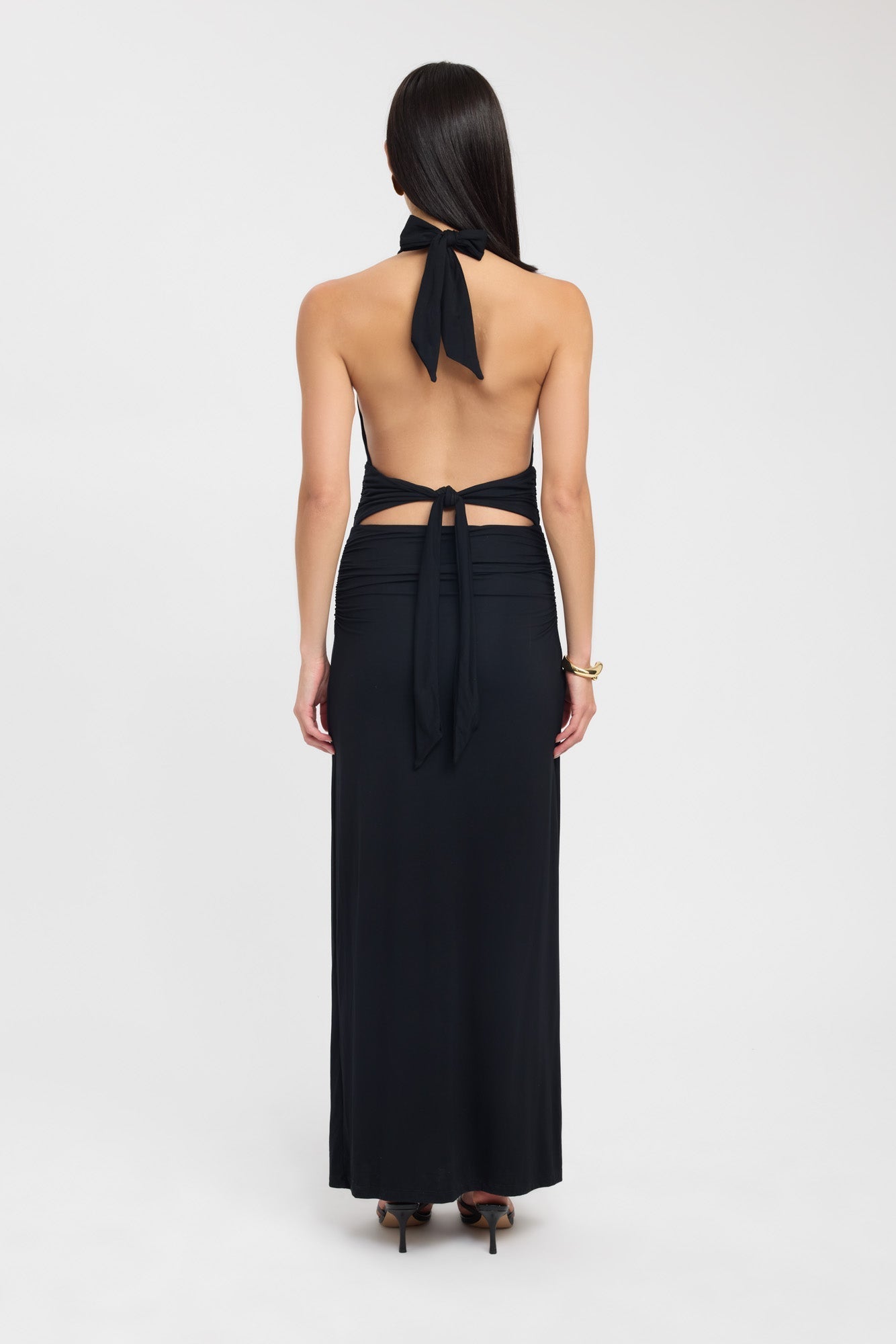 Lerato – Elegant Halter Neck Maxi Dress