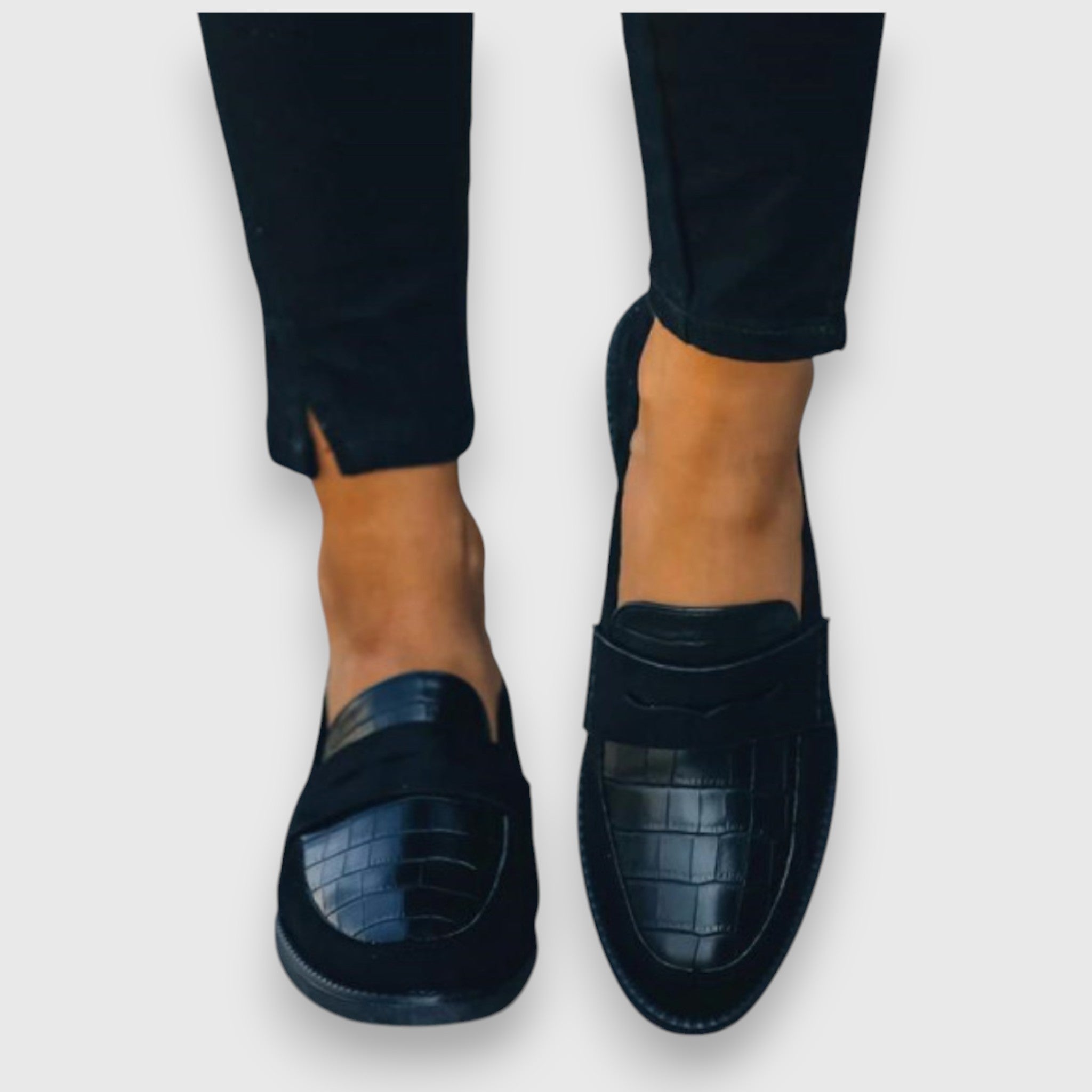 Sara – Classic Loafers