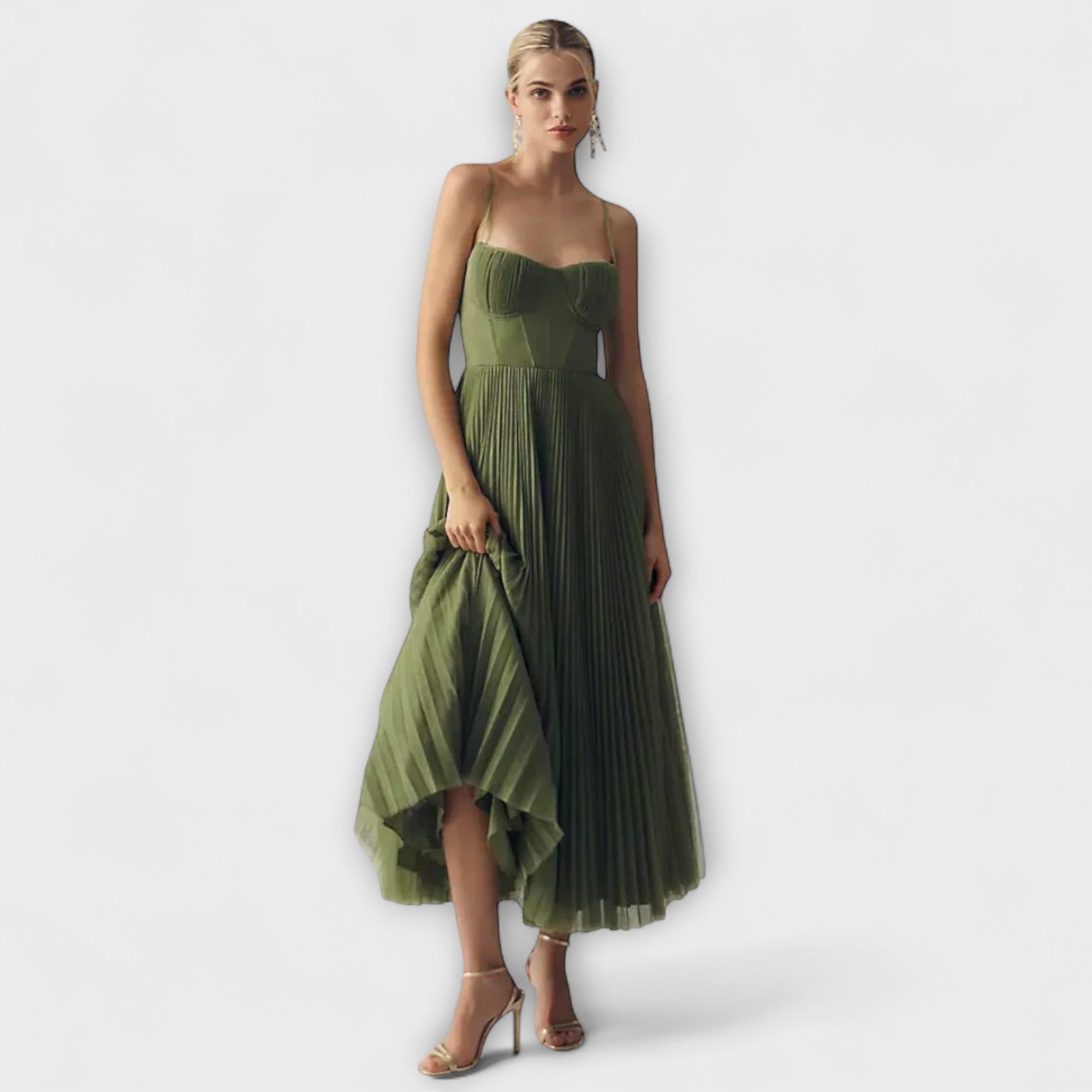 Lucrezia – Elegant Dress with Charm